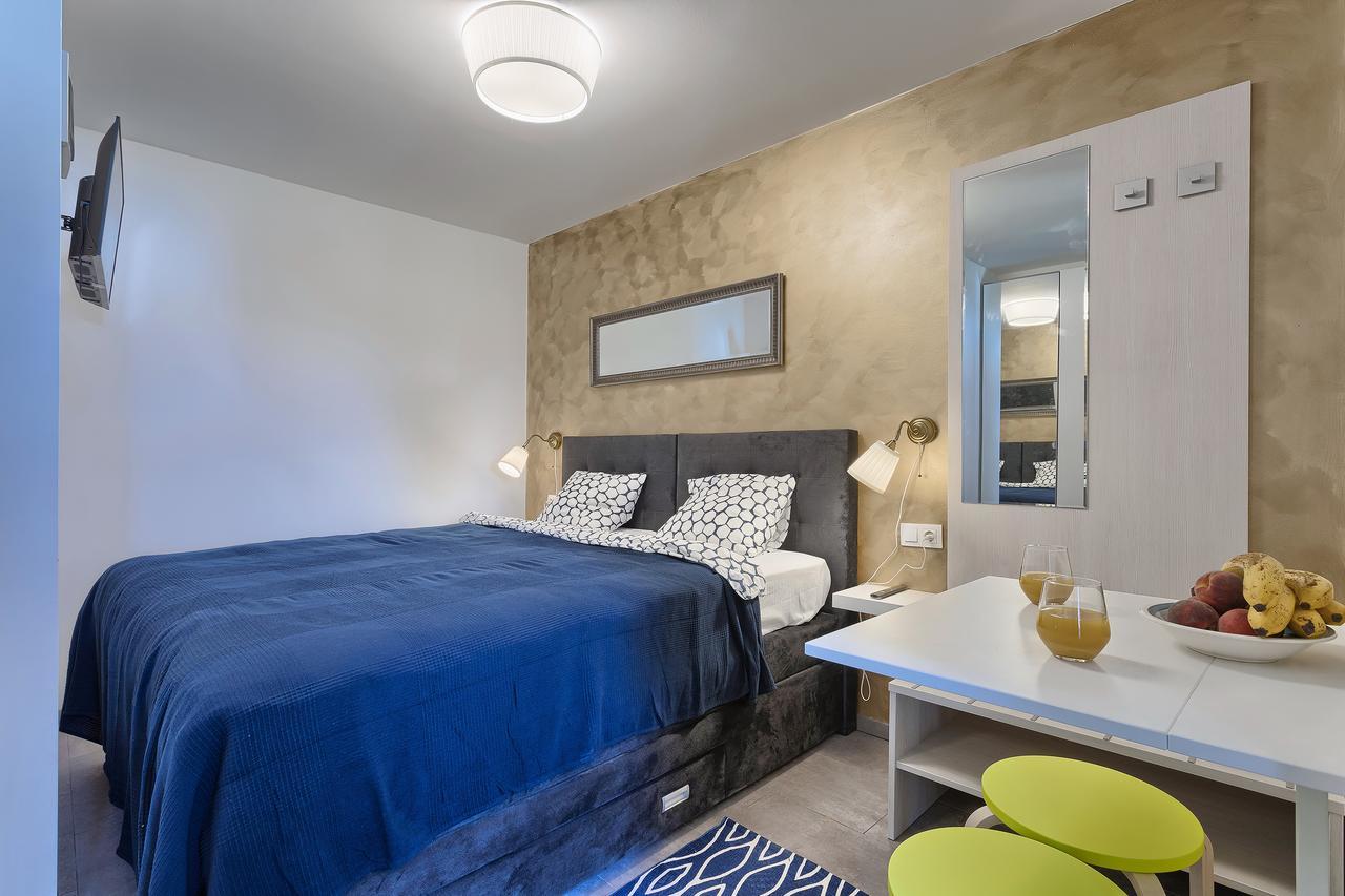 Luxury Flats In City Centre Пула Екстериор снимка
